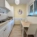 Ravkin Zára