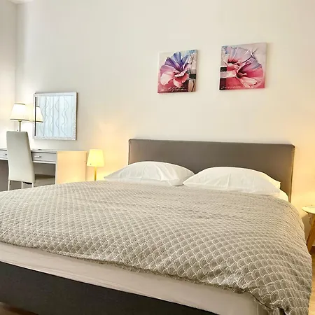 Ravkin Apartman Zára